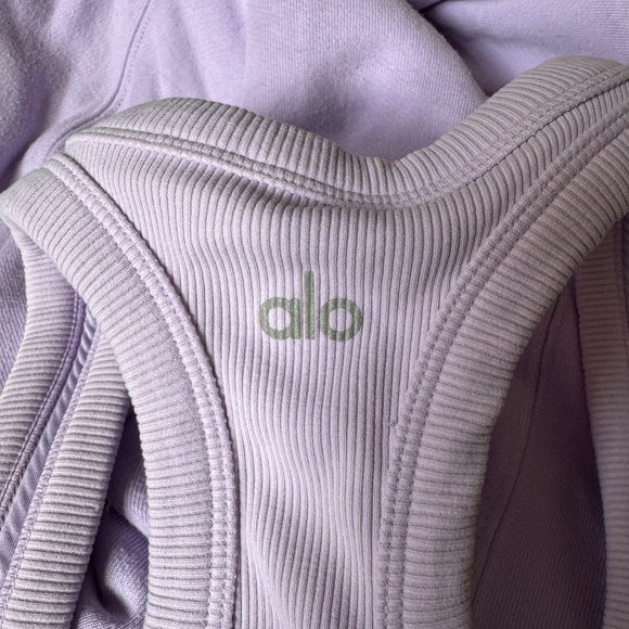 Workout Alo Yoga pants/Tank/Sweatshirt - Picture 3 of 4